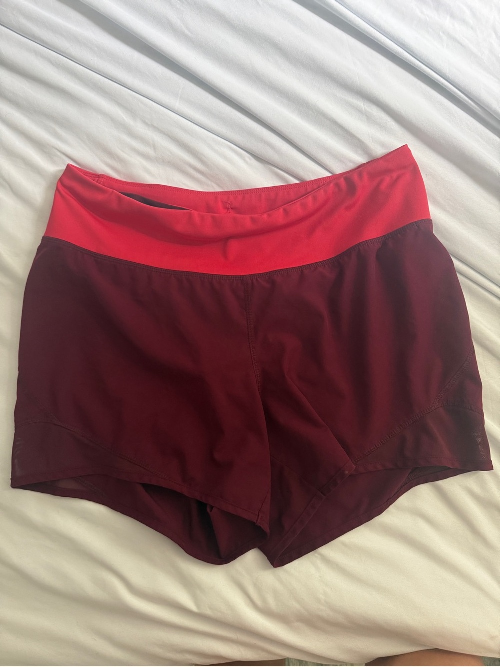 Women's Two-Tone Active Shorts - Red/Burgundy